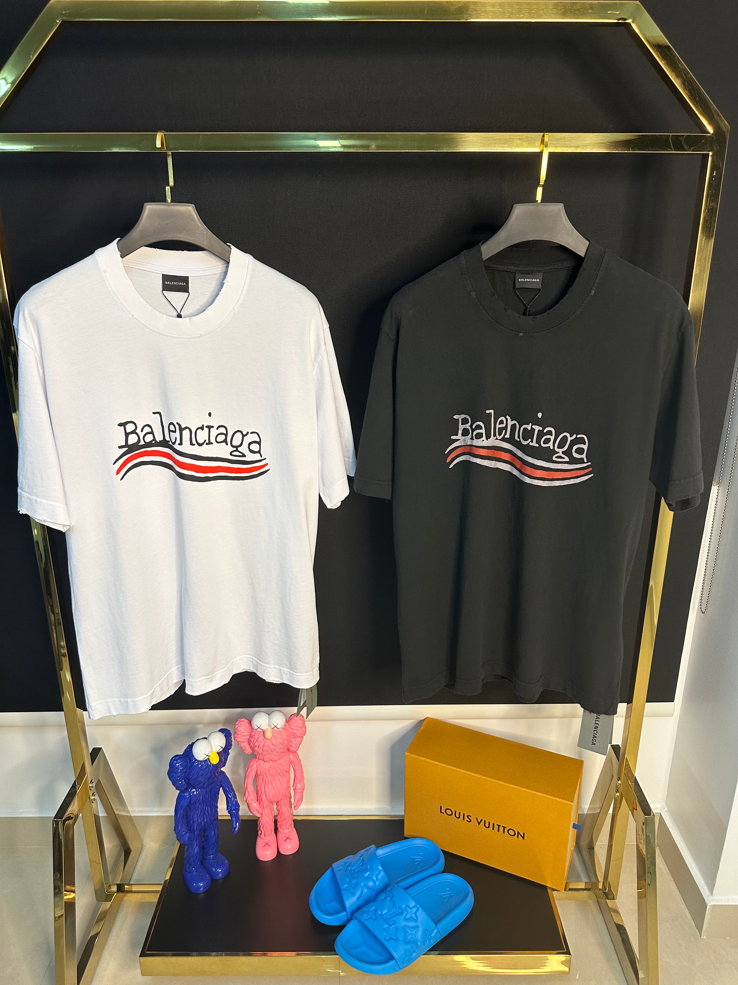 Balenciaga Tshirt Logo Print Chest