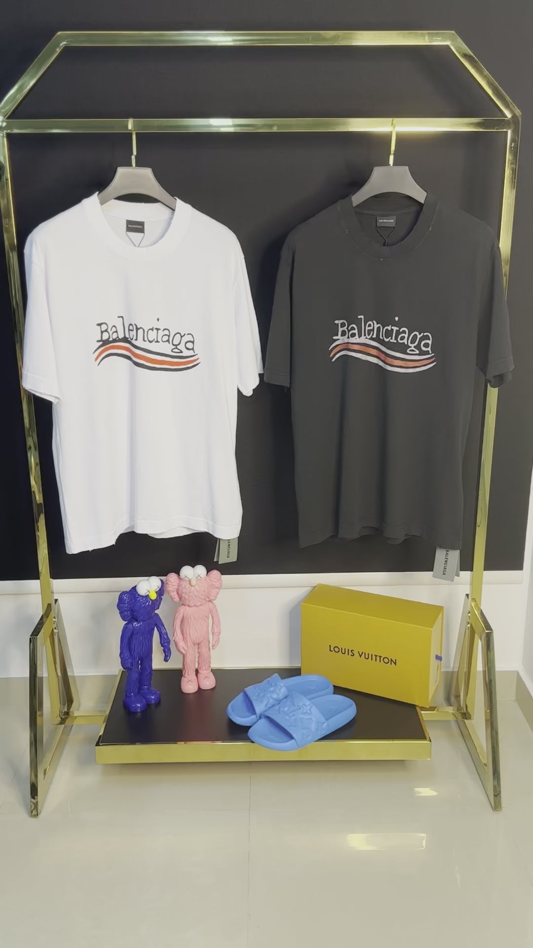 Balenciaga Tshirt Logo Print Chest