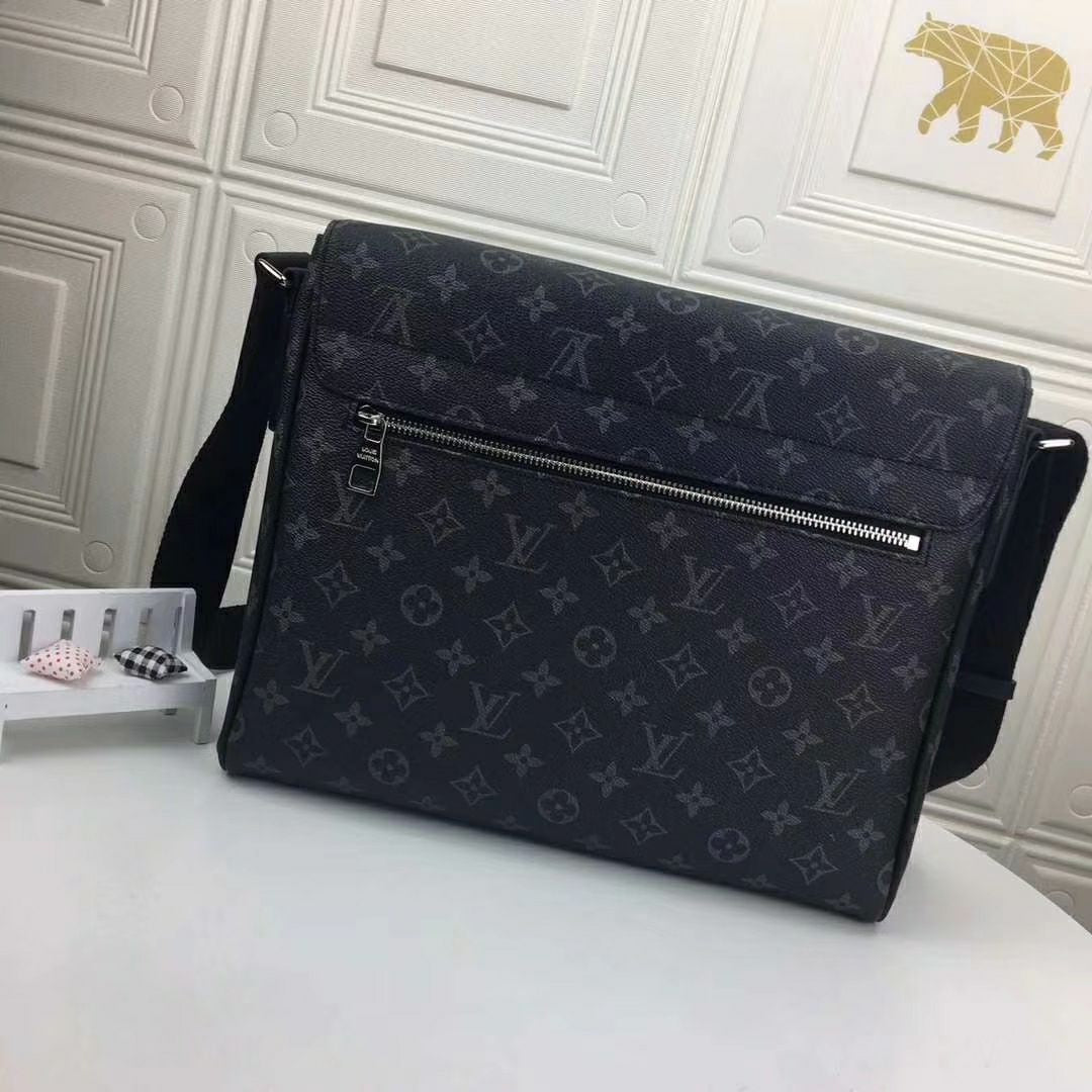 LV District MM Bag