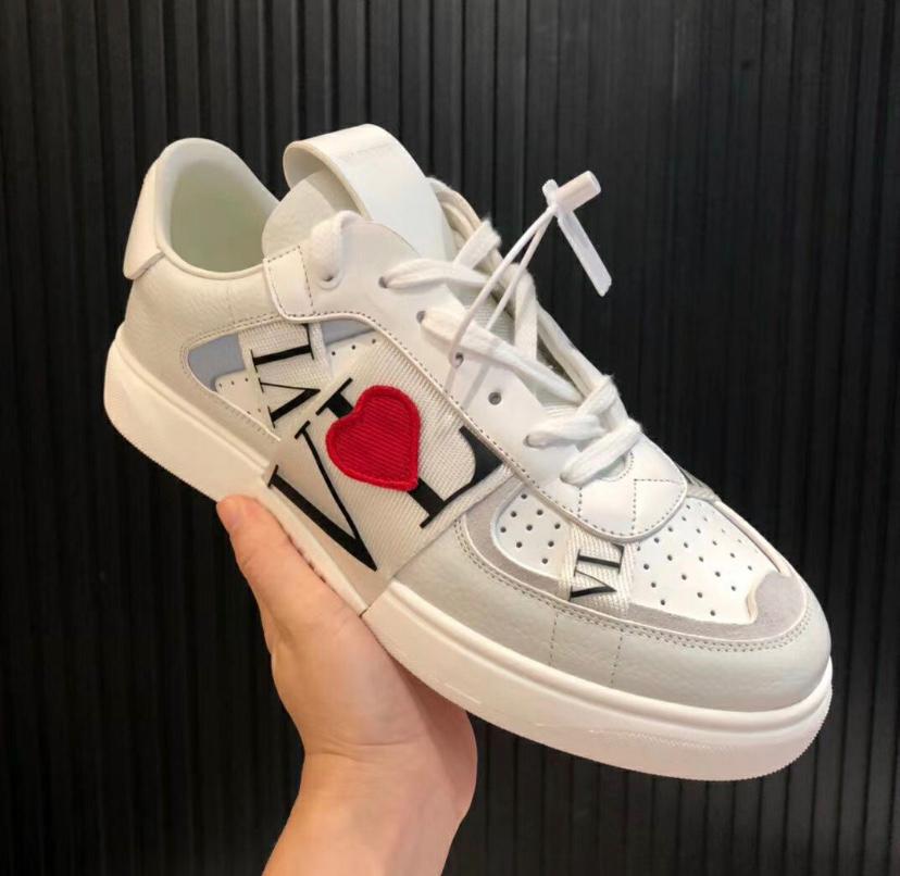 VL Sneakers